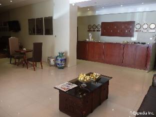 Ritz Hotel