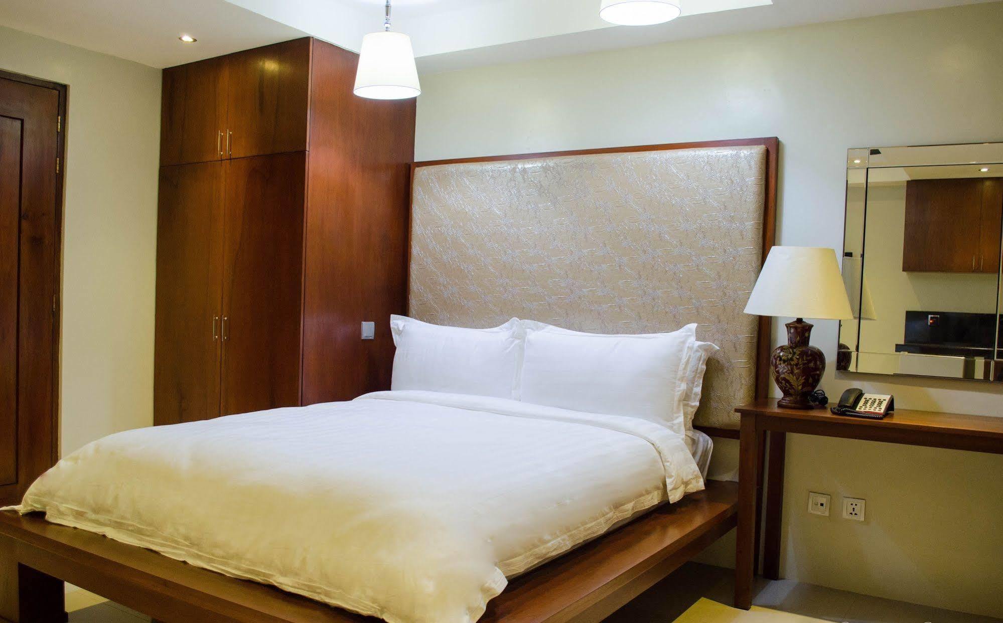 Hotel Ritz 2*