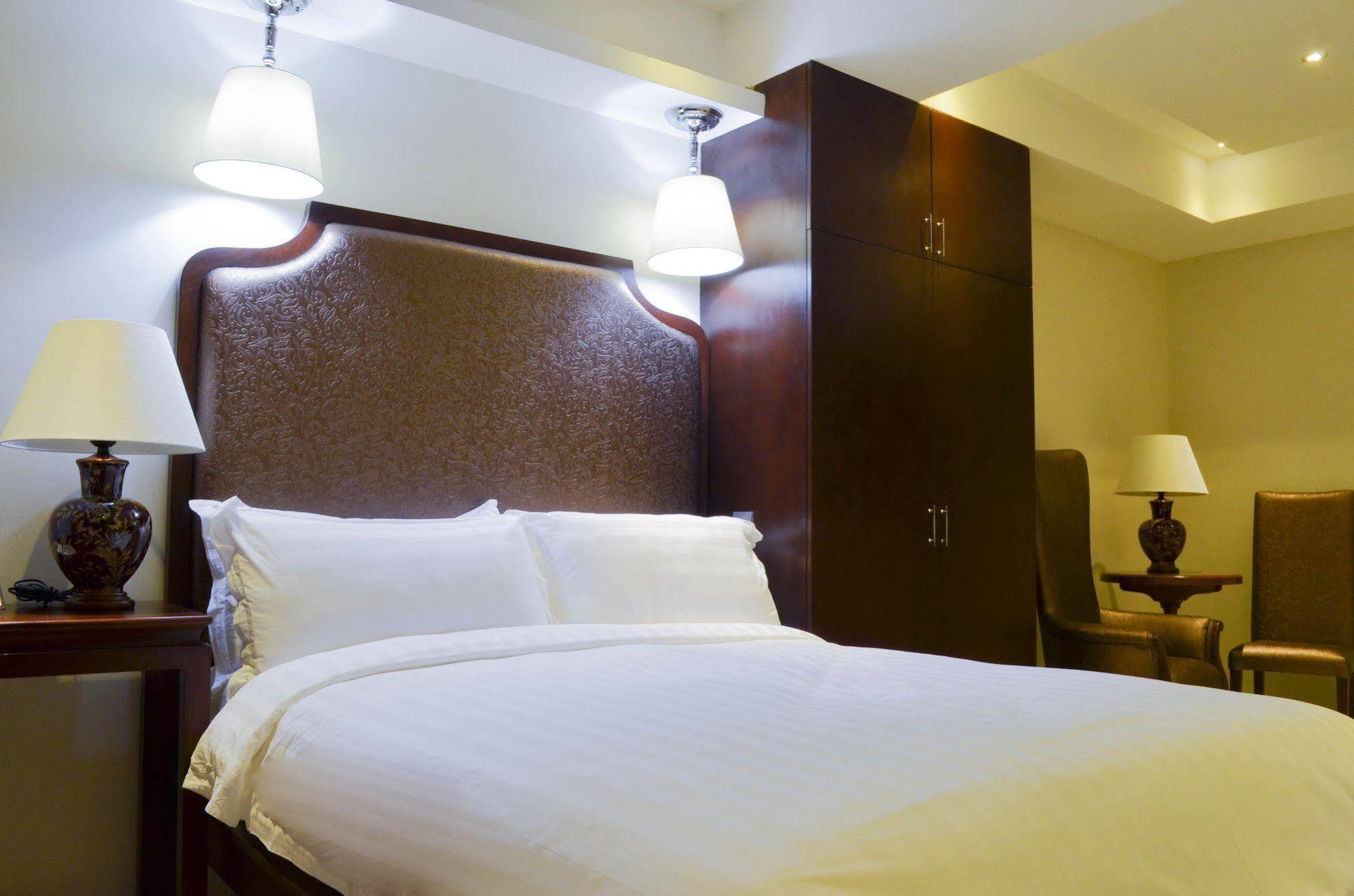 Ritz Hotel Angeles